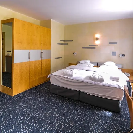Jelenia Struga Medical 4*